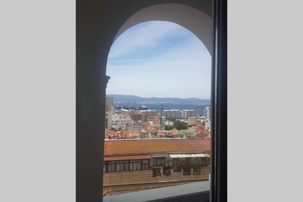 Charming Colonial Flat In Historic Building Lejlighed Gibraltar Eksteriør billede